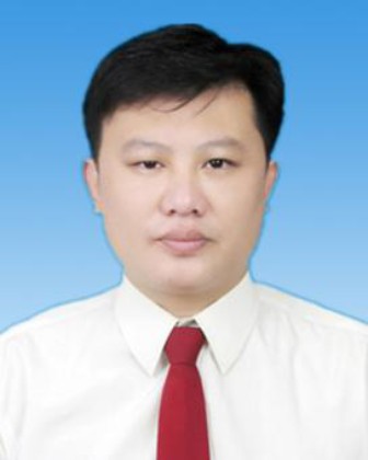 张铮（广西靖西市纪委常委、监委委员）