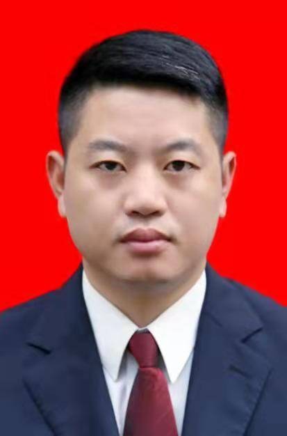 陈小伟（重庆市巫溪县林业局党组书记、局长）