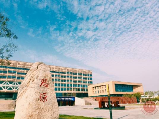 华北理工大学图书馆