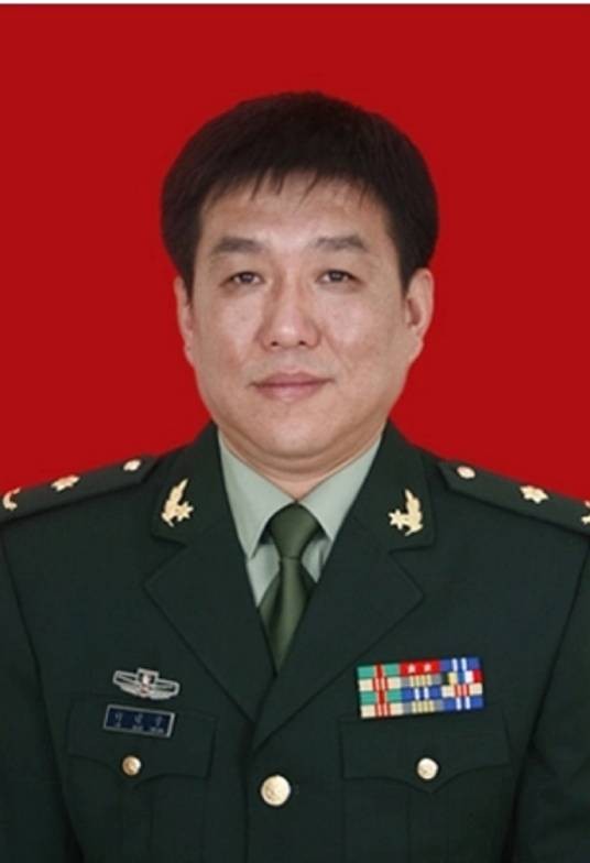许建中（陆军军医大学西南医院骨科主任医师）