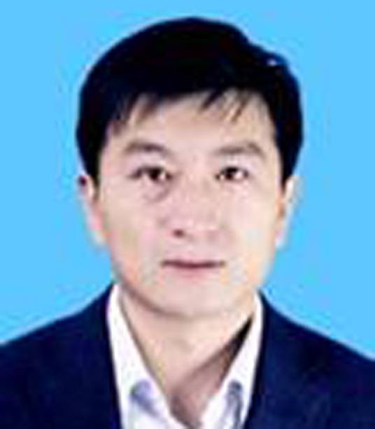 代亮（济南大学文学院教授）
