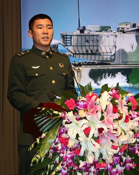 王锐(陆军第74集团军某旅班长)