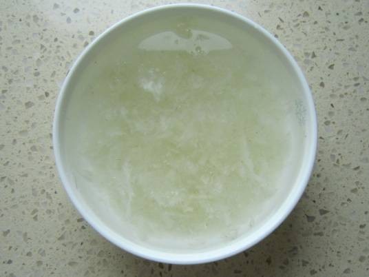 冰糖燕窝羹