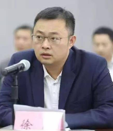 徐风(清华大学经济管理学院名誉院董)