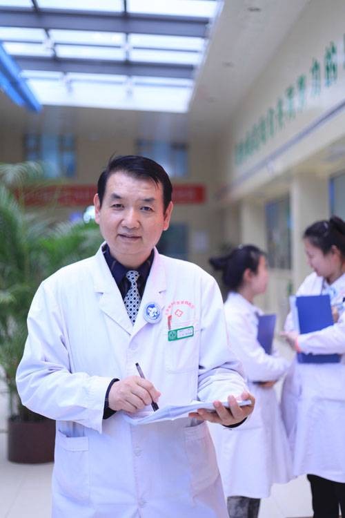莫非凡（北京联科中医肾病医院医师）