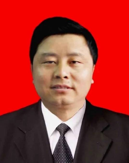 袁明（四川省成都市龙泉驿区林业局局长）
