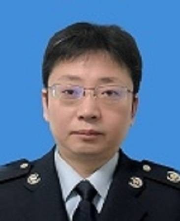 徐扬(国家税务总局灵璧县税务局党委书记、局长、一级主办)