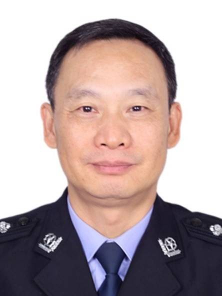 梁林（自贡市公安局委员会委员、机关党委书记）
