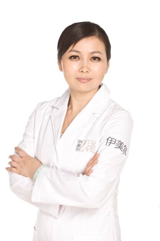 张琳琳(伊美尔眼部中心资深纹绣师)