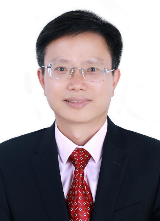 黄磊(深圳大学信息工程学院特聘教授)