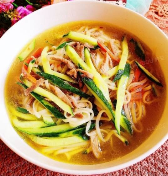 黄瓜肉丝面