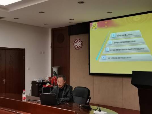 王振（大连民族大学教授）