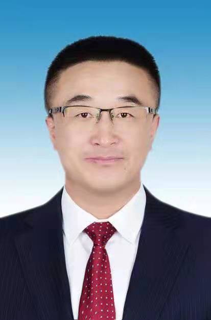 刘春（内蒙古开放大学党委副书记、校长）