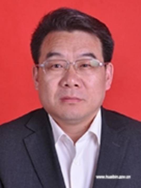 梁超（河南省信阳市政协副主席）