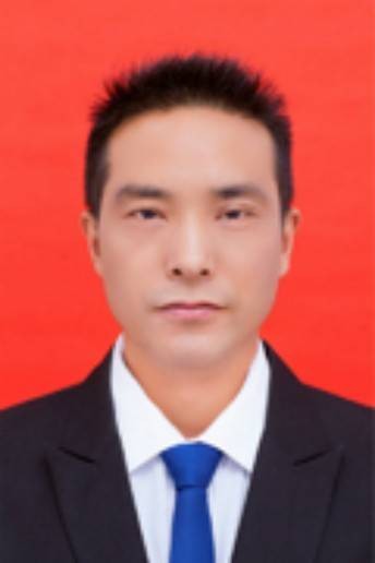 贺鹏（鹤峰县教育局党组副书记、副局长）