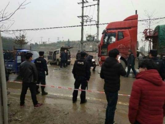 2·10阳新县车辆相撞事故