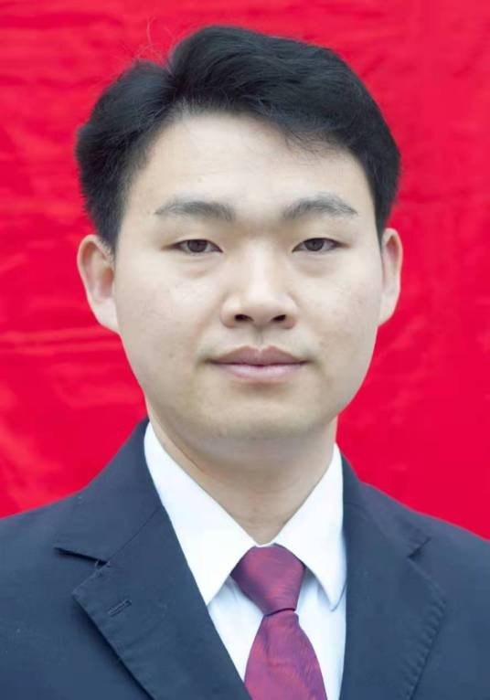 李彪（宜宾市南溪区人民政府党组成员、副区长）