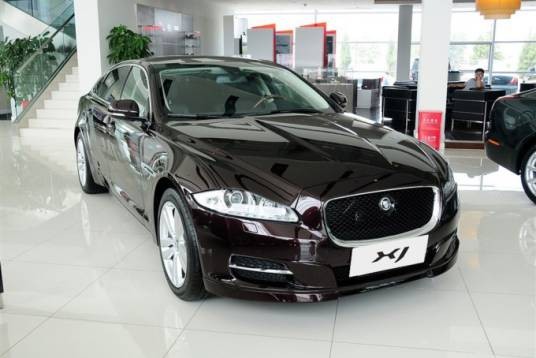 2013款捷豹XJ XJL 2.0T 典雅商务版