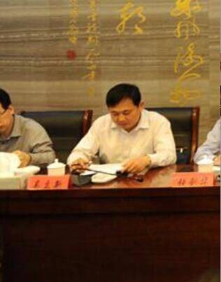 吴立新（原盐城市规划局党组成员、副局长）