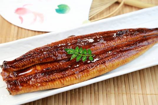 蒲烧鳗鱼（以鳗鱼为主料的菜品）