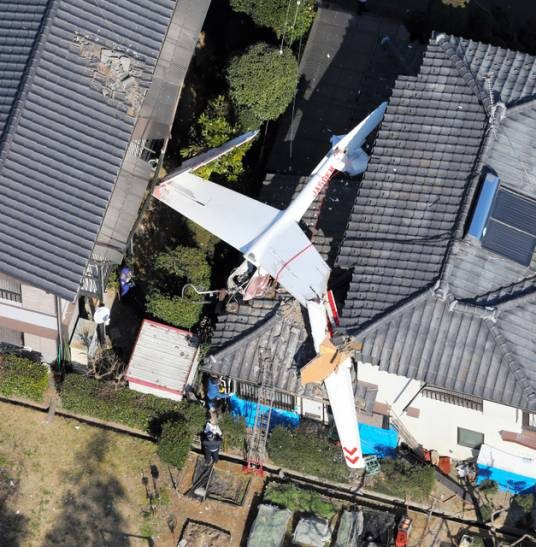 10·26日本滑翔机坠落事故