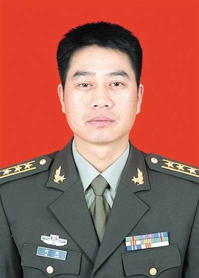 何健（解放军驻宁某部副队长）