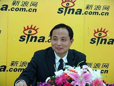 邓国顺(被誉为闪存盘之父)