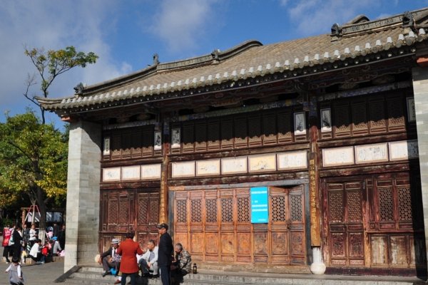 官渡古镇怎么样,里面好玩么?
