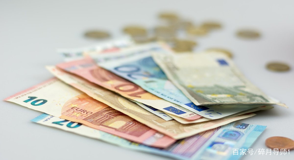 借10万的话，6厘利息是多少？