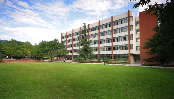 校友会公布的大学排行榜是否靠谱？