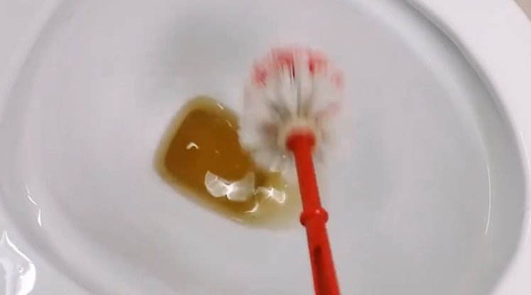 厕所陈年尿碱如何除掉