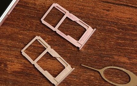 oppor9m可以装储存卡吗？