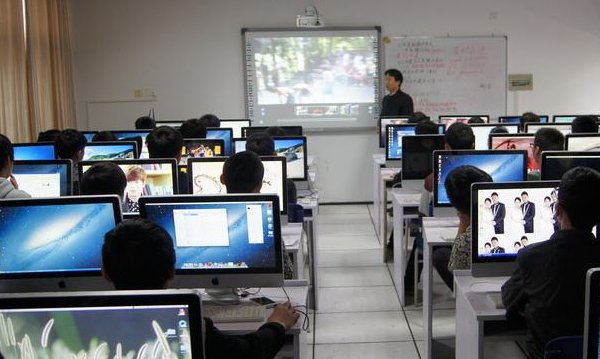 关于电脑的专业有哪些