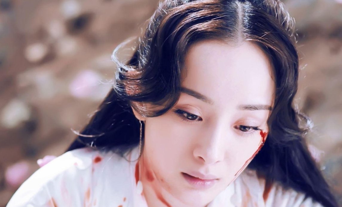 她是远古神祗的后人，是上神，更是青丘女帝，白浅的身份为何这么高？