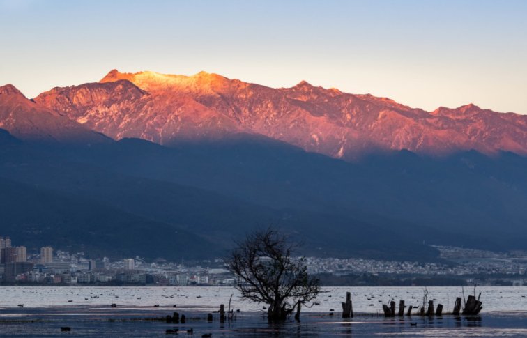 关于苍山洱海的诗句