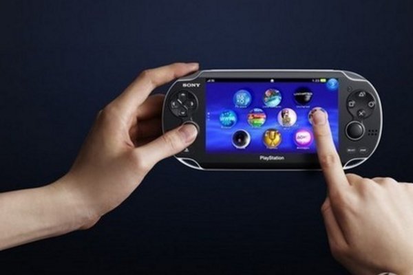 入手ps4还是等ps5性价比高?求推荐。