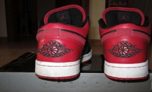 AJ1 mid和普通版的AJ1有什么区别?