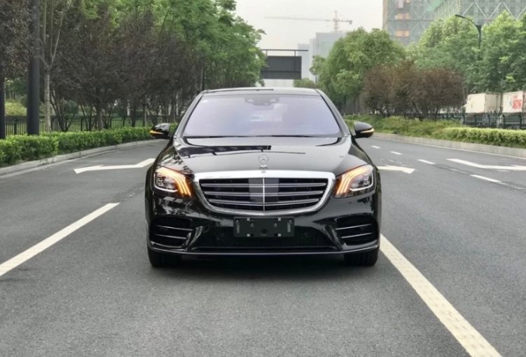 奔驰S级车系对于年轻人来说很贵，它适合什么人群？