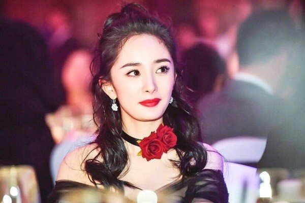 杨幂抛售豪宅的北京金茂府小区还住着哪些明星名人?