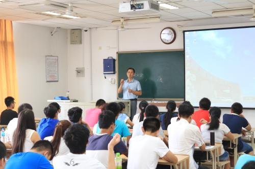 读大学的你,大学语文一般都学什么?