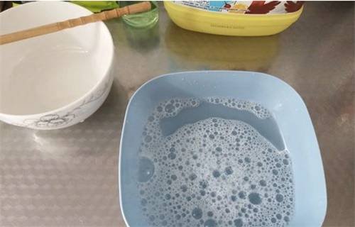 家里有蛆了该怎么清除