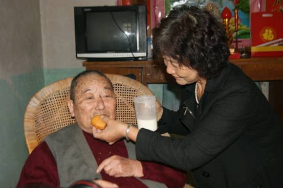孝敬老人的成语