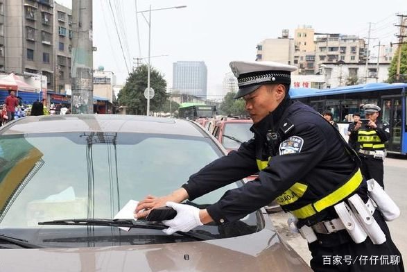 交警一个月工资能赚多少钱？