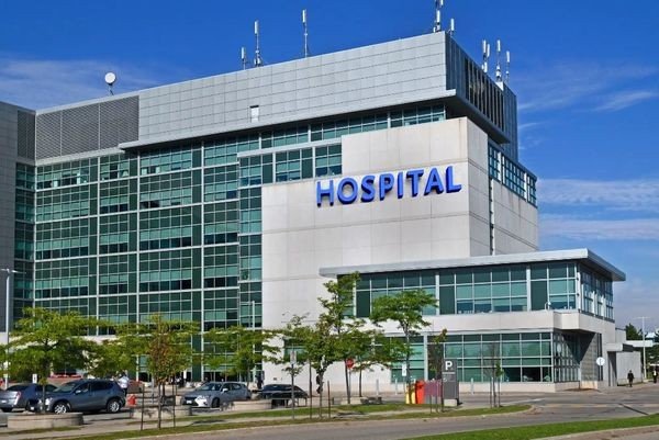 hospital英语怎么读