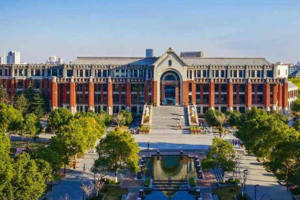 华东政法大学怎么样啊