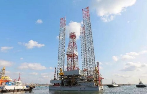 钻井平台是怎么固定在海面上的?