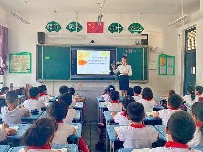 小学二年级语文人教版用“立刻”造句