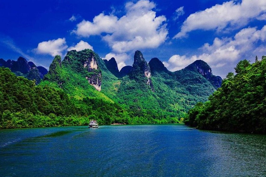 “桂林山水甲天下”是什么意思