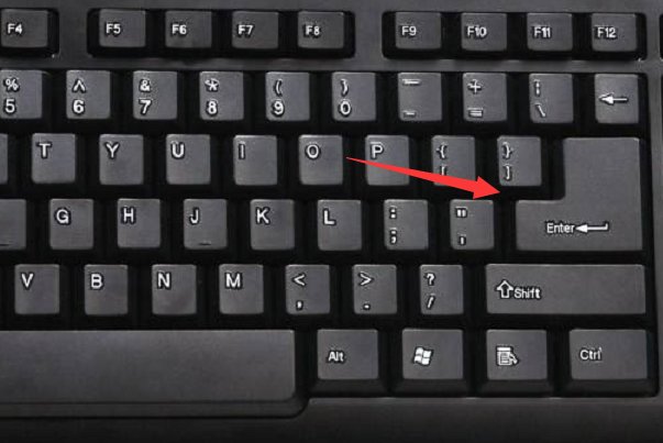 玩英雄联盟怎么在游戏里打字？