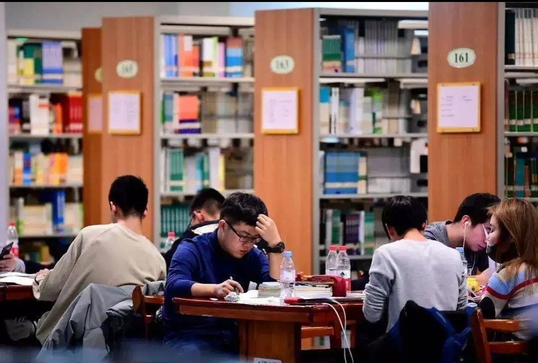 大学挂科影响毕业证吗